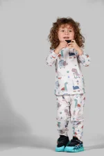 بلوز شلوار خانگی طرح دایناسور ورزشکار کرم
